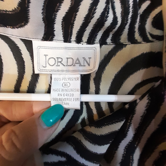 JORDAN zebra print.   XL.  Vintage blouse - Picture 2 of 5